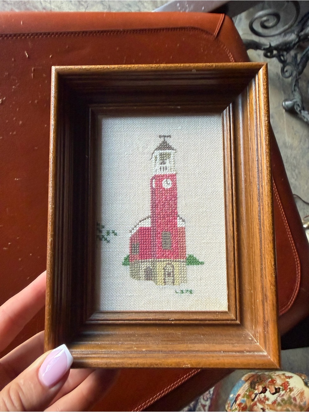 Framed Cross Stitch THE FRAME HOUSE
631 FRONT STREET
GEORG TOWN. S.C.
29440